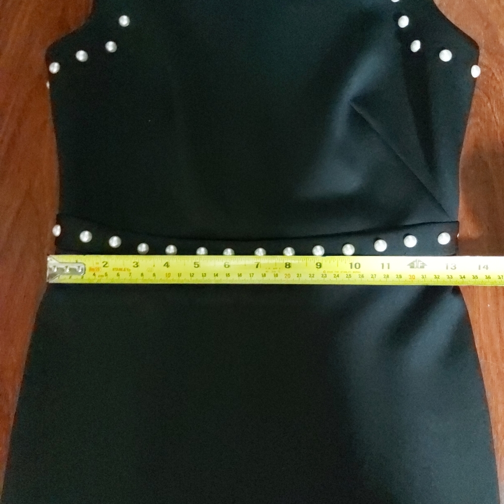 Beautiful Women dress - Picture 10 of 11